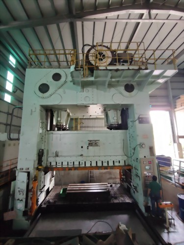 神戶製鋼 1000T 沖床