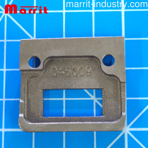 #91-046 009-04/002  NEEDLE PLATE FOR PFAFF INDUSTRIAL SEWING MACHINE PARTS