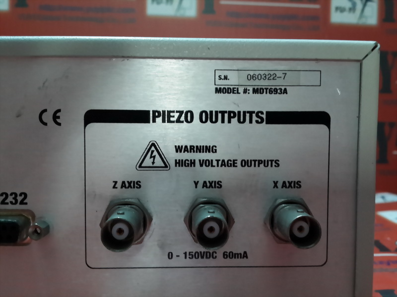 THORLABS 3AXIS PIEZO CONTROLLER MDT693A