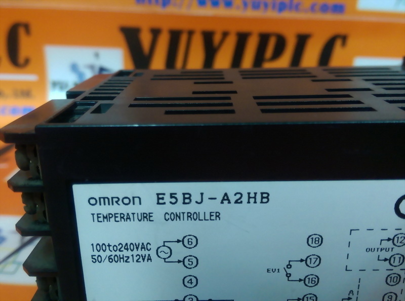 OMRON E5BJA2HB TEMPERATURE CONTROLLER