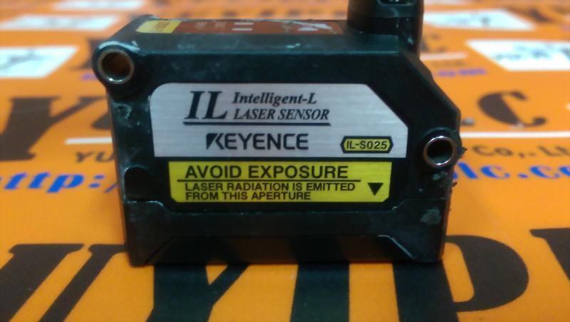 KEYENCE IL-S025 CMOS MULTI-FUNCTION ANALOGUE LASER SENSOR