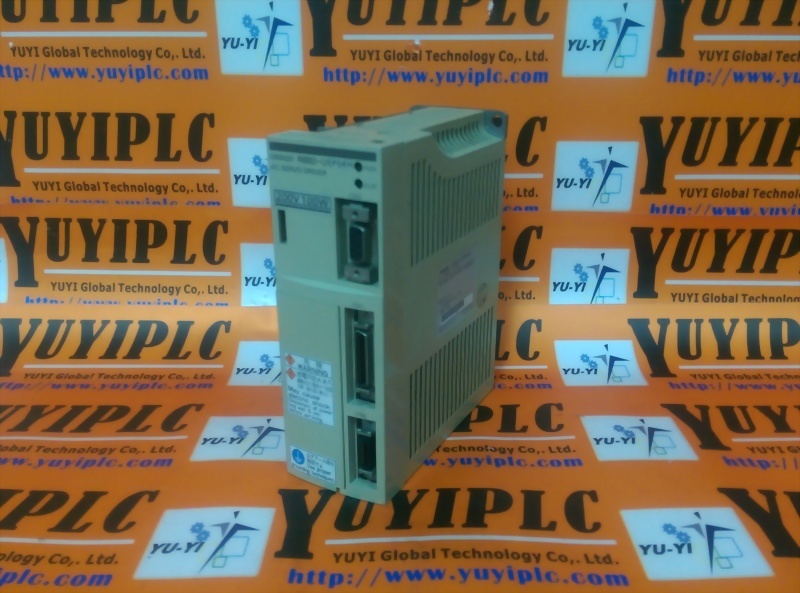 OMRON R88D-UEP04H AC SERVO DRIVER