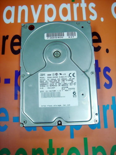 IBM HARD DRIVE DCAS-34330 / 09J1037 4.3GB 68PIN