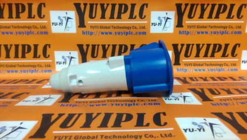 LEGRAND P17 582 05 IP44 32A-9H/200-250V 3PHASE