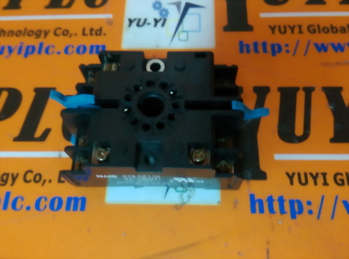 NAIS AT8-DF11K ATC1800041 PLUG SOCKET