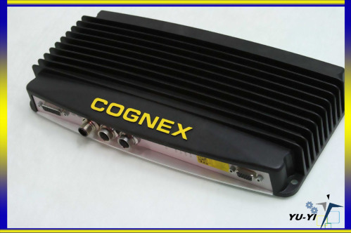 COGNEX IN-SIGHT 3400 825-0088-1 REV A VISION CONTROLLER SENSOR 24V DC + CABLE