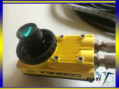 COGNEX IN-SIGHT 5100 CAMERA W LENS AND INTERFACE CABLES