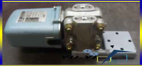 FOXBORO DIFFERENTIAL PRESSURE TRANSMITTER #414312J MOD 13A-HS0