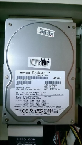 HITACHI HDS721680PLAT80 IDE 82GB HARD DISK DRIVE