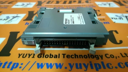 KEYENCE KZ-C32T 32 POINT OUTPUT UNIT MODULE
