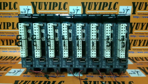 MITSUBISHI MR-J3-20B SERVO CONTROLLER
