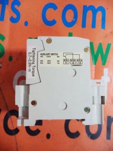 MITSUBISHI CIRCUIT PROTECTOR CP30-BA (15A)