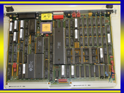 MOTOROLA MVME117-3F MPU VME MEMORY MODULE + MC68881RC12B CHIP