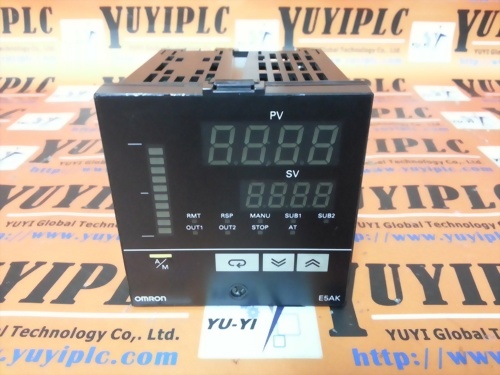 OMRON E5AK-AA2 DIGITAL CONTROLLER