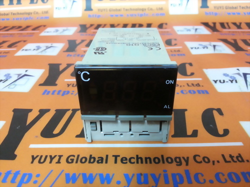OMRON E5CS-Q1G TEMPERATURE CONTROLLER