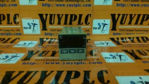 OMRON E5CS-Q1KJX-528 TEMPERA TURE CONTROLLER