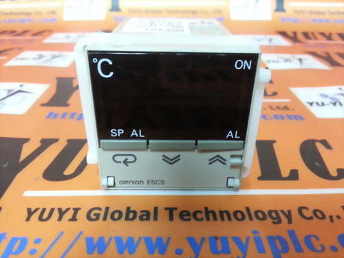 OMRON E5CS-R1KJ TEMPERATURE CONTROLLER