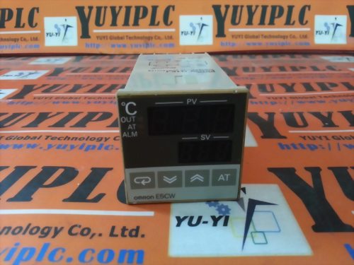 OMRON E5CW E5CW-Q1KJ TEMPERATURE CONTROLLER