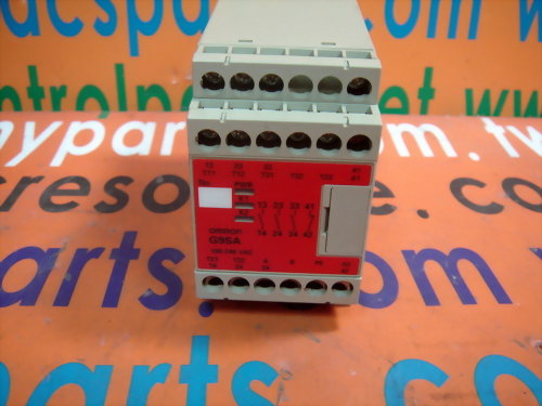 OMRON G9SA-301 SAFETY RELAY 3PST-NO/SPST-NC