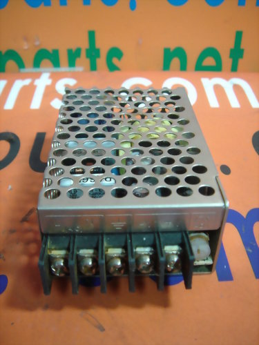 OMRON S82J-5524 INPUT 100/110/120VAC 1.4A OUTPUT 24V 2.1A