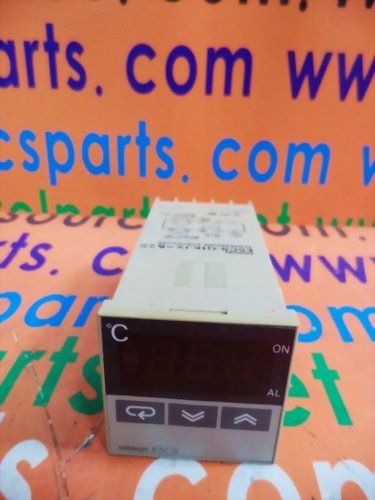 OMRON TEMRERATURE CONTROLLER E5CS-Q1KJX-528 MANY STOCK QUANTITY WELCOME BULK PURCHASE OF MORE FAVORABLE PRICES