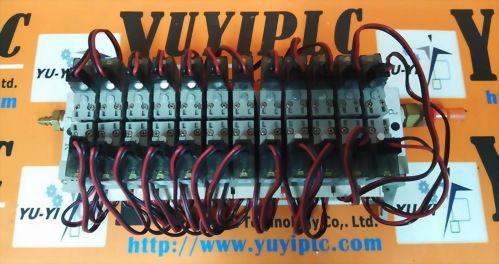 SMC SS5YJ3-32P-12-N W/ SY114-5LOZ SOLENOID VALVE MANIFOLD