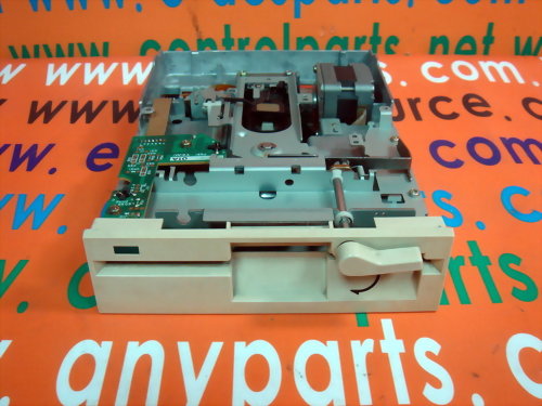 TEAC FD-55GFR / PN:19307673-93 1.2MB 5.25" INTERNAL FLOPPY DISK DRIVE