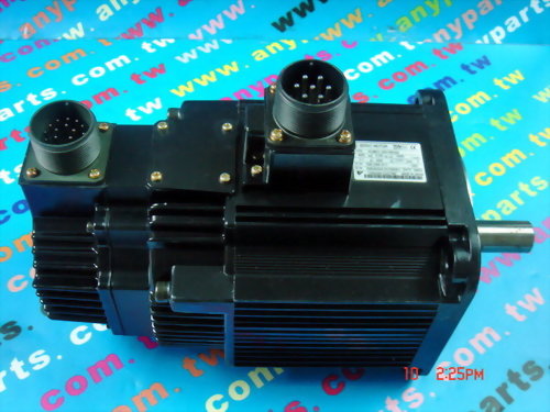 YASKAWA AC SERVO MOTOR SGMG-09VSRAB 850W 7.1A 200V