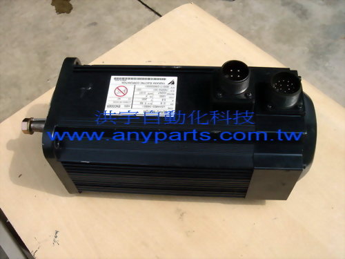 YASKAWA AC SERVO MOTOR USAMED-06BS1 0.6kW 5.8A / ENCODER UTMAH-B15ASB