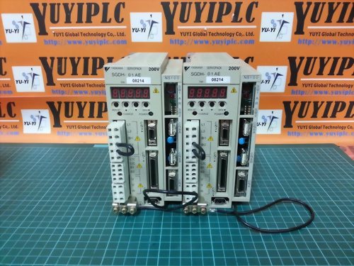 YASKAWA SERVO DRIVE SGDH-01AE WITH JUSP-NS100
