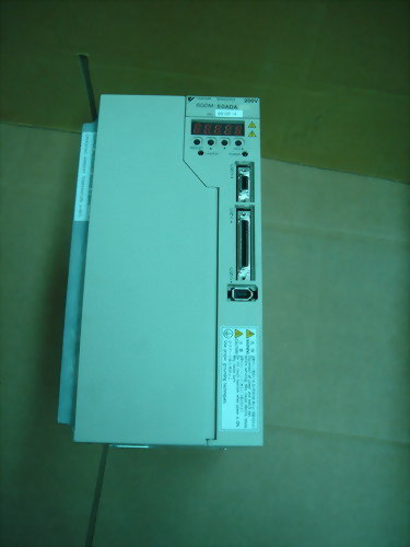 YASKAWA SGDM-50ADAY61