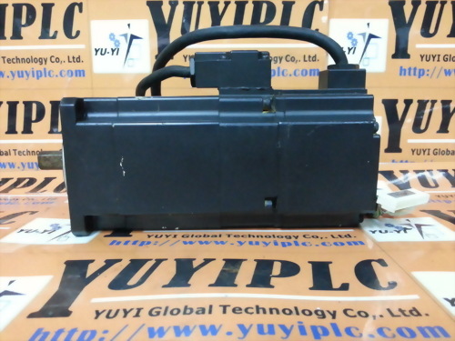 YASKAWA USAQEM-03-SU21 AC SERVO MOTOR