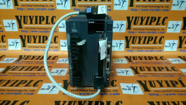 型号: MITSUBISHI MR-J4-T20 MELSERVO-J4 SERVO DRIVE