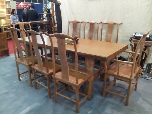 柚木大桌配樟木腳座