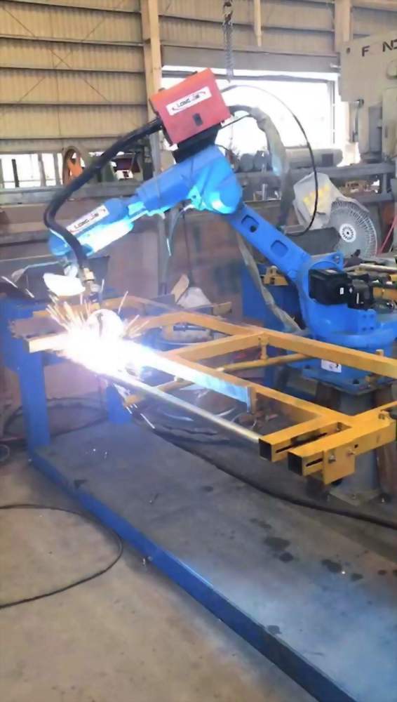 四定位翻轉工作台