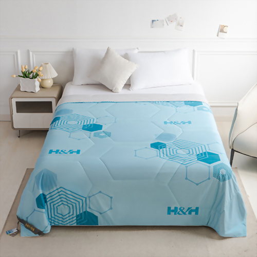 石墨烯涼感科技能量被 Ultra