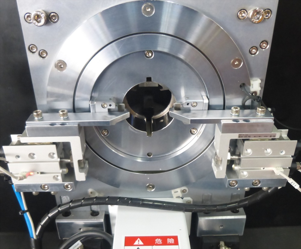 Horizontal brushless motor slot insulation paper inserting machine