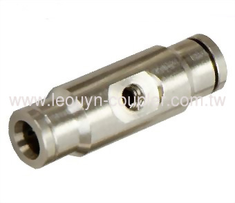 1/4" slip lock connector (double hole)