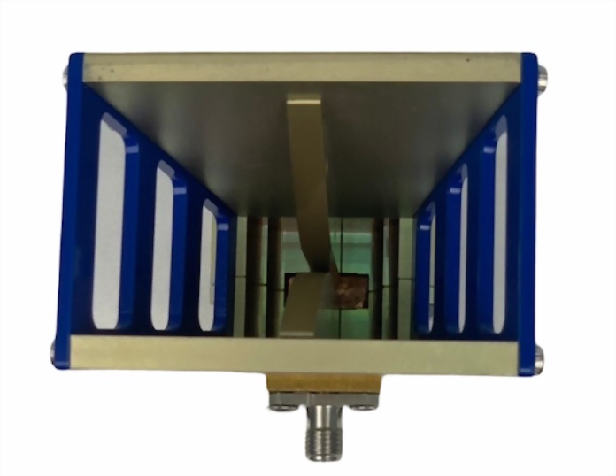 Double-Ridged Horn Antennas
