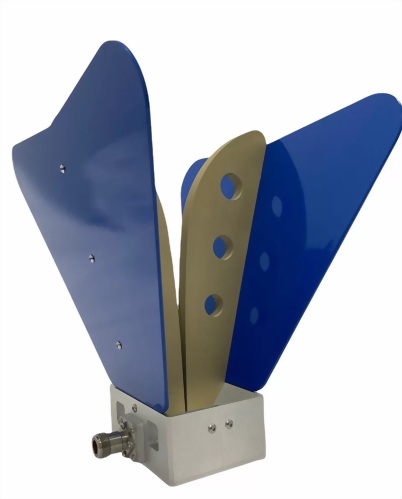 Open Boundary Double-Ridged Horn Antennas