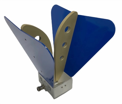 Open Boundary Double-Ridged Horn Antennas