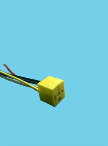 車用繼電器座 C203