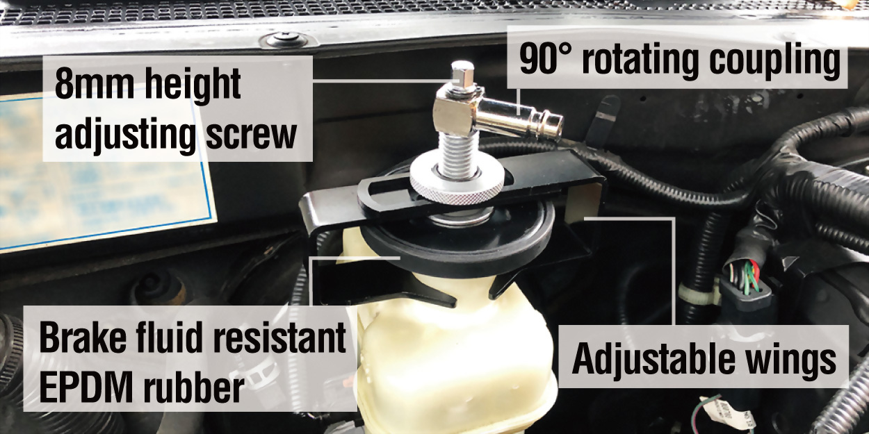 universal type master cylinder opening adapter