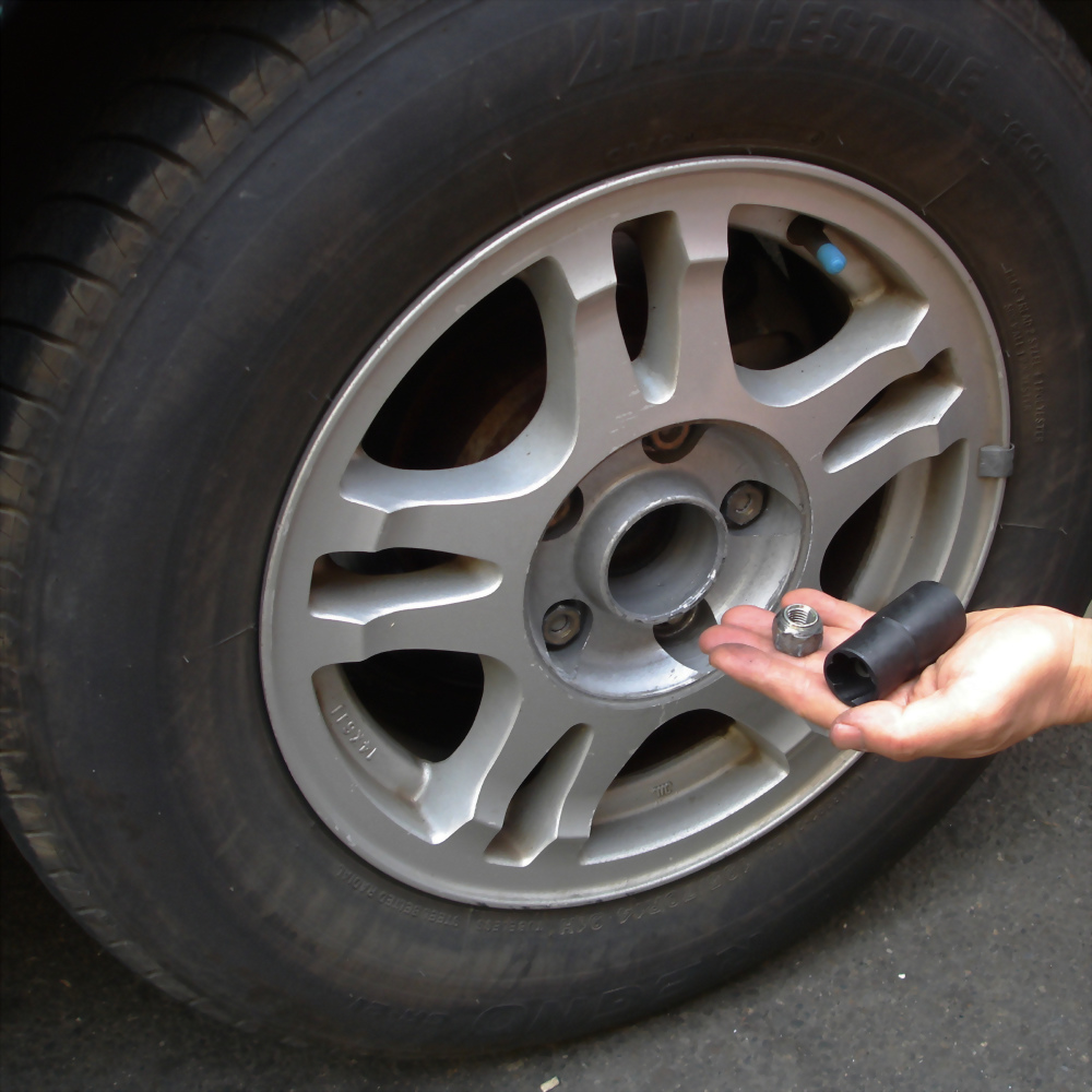 damaged wheel nut removal tool