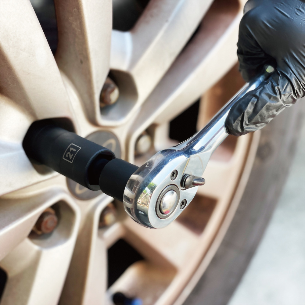 Includes 3-Inch Extension Bar wheel and tire change services