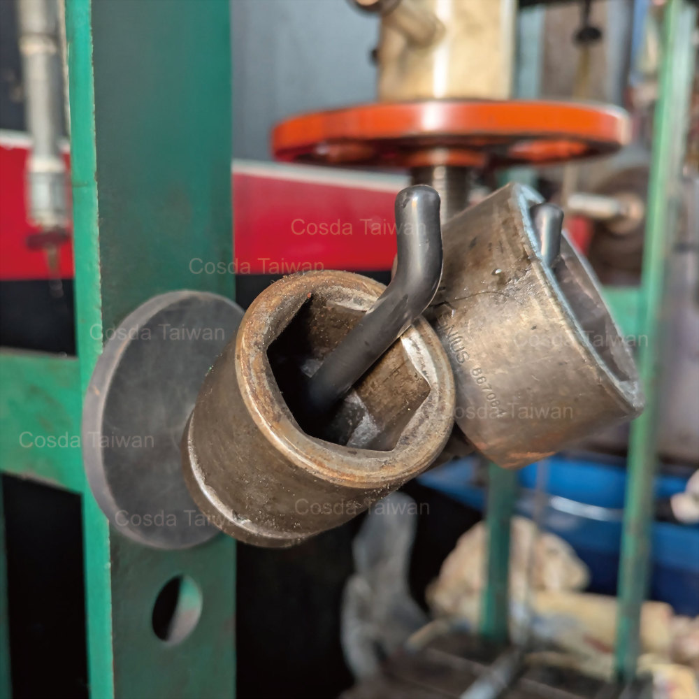 Magnetic Spray Gun Holder