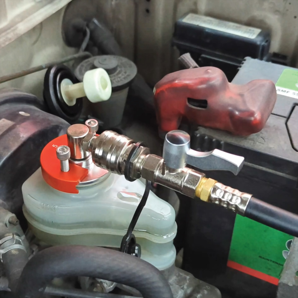 Pulsating Brake Fluid Filler Machine with Master Cylinder Adapter Caps