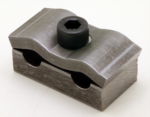 蝴蝶型鐵管束 油管束 油管固定座 小挖土機鐵管固定座Tube Clamps 蝴蝶型鐵管束 油管束 油管固定座 小挖土機鐵管固定座Tube Clamps