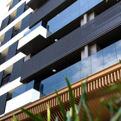 綠晶玻璃 DRESDEN GLASS