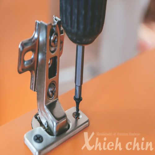 Two Way detachable door hinges